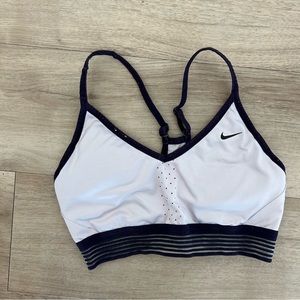 Light Purple lavender Nike sports bra v neck Indy